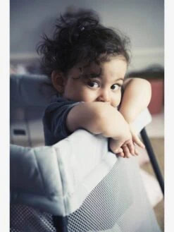 Lit Parapluie Light BABYBJORN Noir - Baby Bjorn -magasin de meubles pour enfants lit parapluie light babybjorn 3